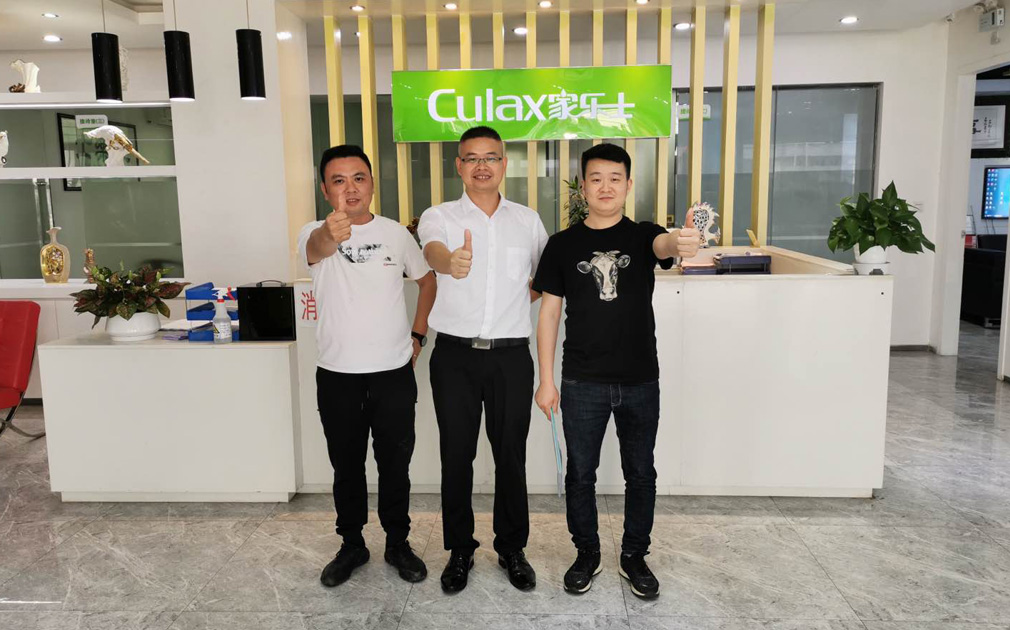 家樂事5S凈水器專業(yè)團隊征服客戶，選做凈水器就是選好產品選好團隊 