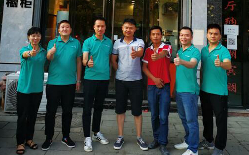 客戶紛紛簽約，用實(shí)際行動(dòng)來支持家樂事5S凈水器樣板市場打造